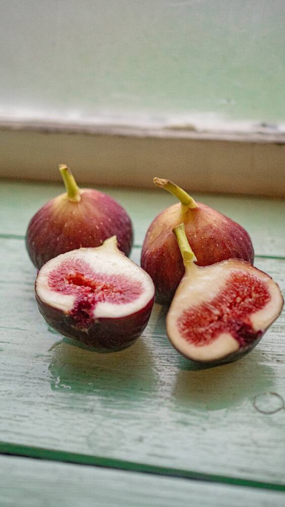 Split stone fruit